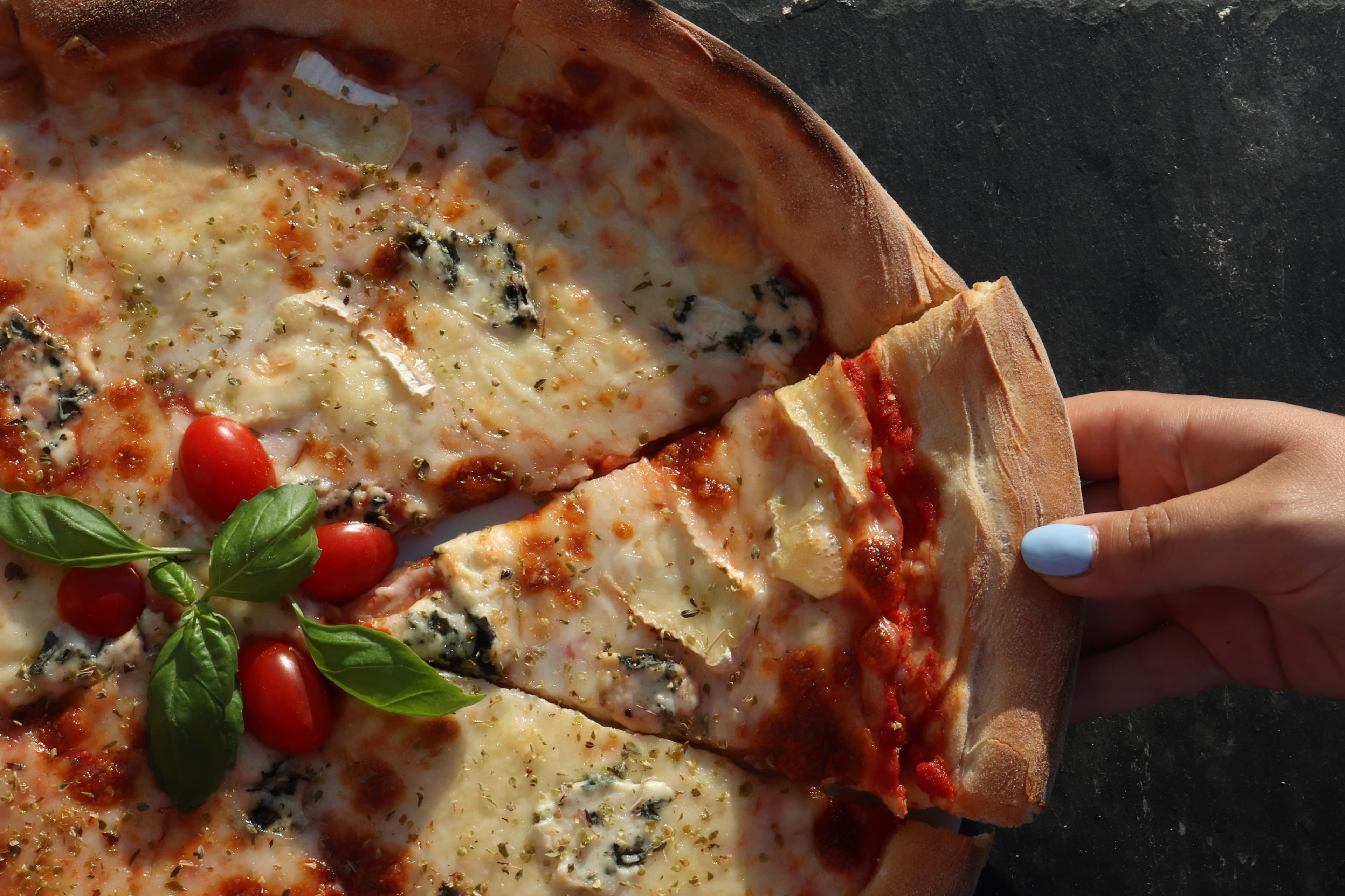 pizza 4 cheese image